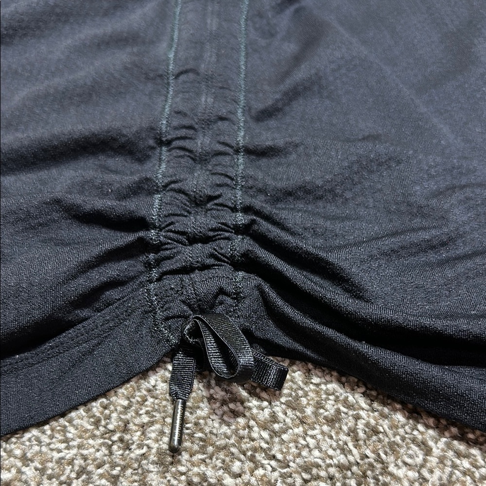 Lululemon black Ruched Tank Top built in bra strappy back size 6 - Picture 8 of 8